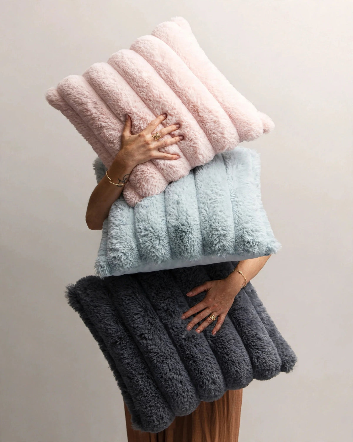 NOVAIRE CUSHION