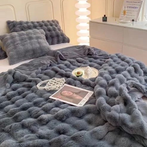 GENEVE BLANKET