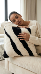 ZAIBI FAUX FUR CUSHION