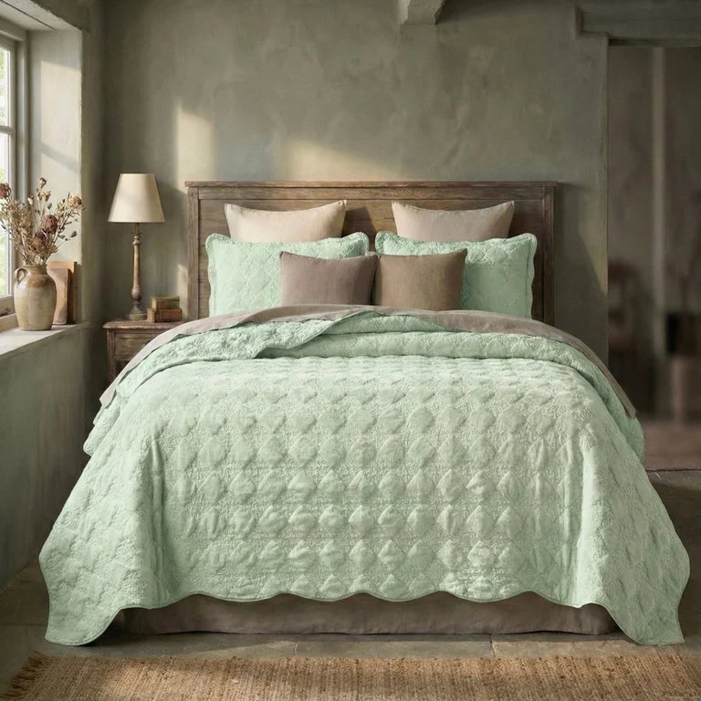 GENEVE BEDSPREAD SET