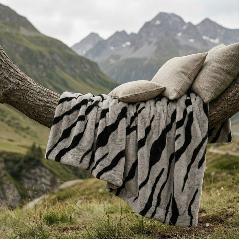ZAIBI BLANKET